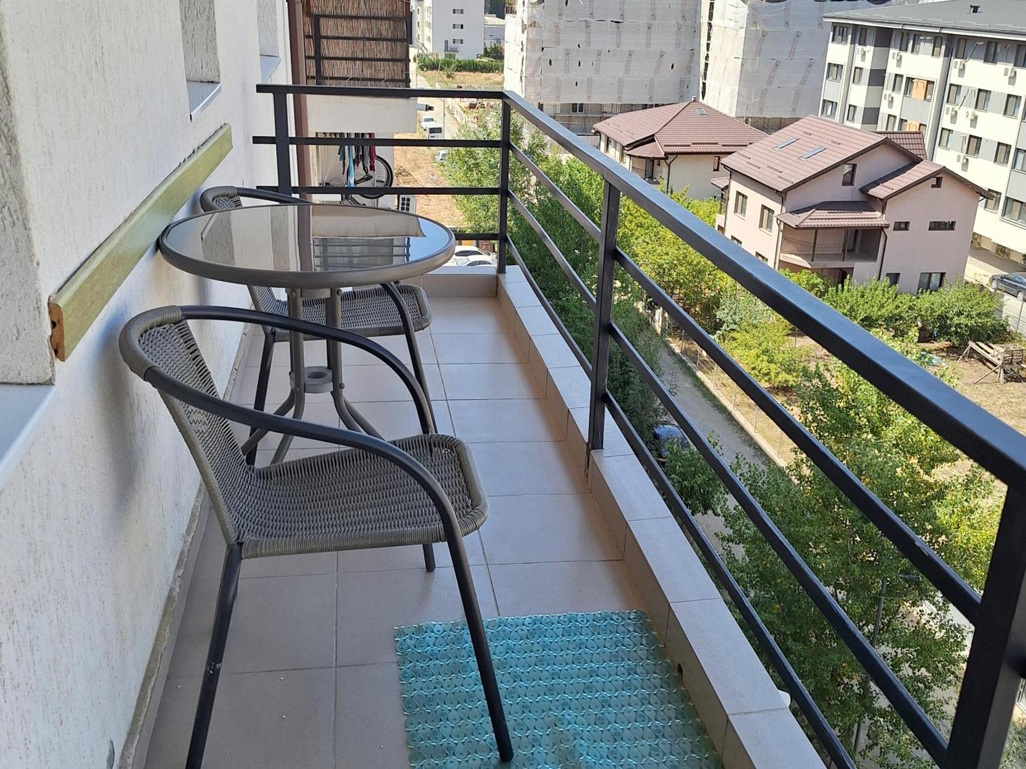 Cazare Apartament 2 Camere Decomandat Militari Chiajna Extérieur photo